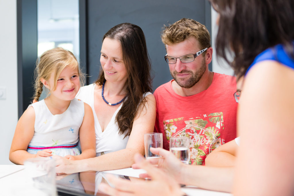 Christin Descher - Verantwortungsvolles Finanzmanagement - Service